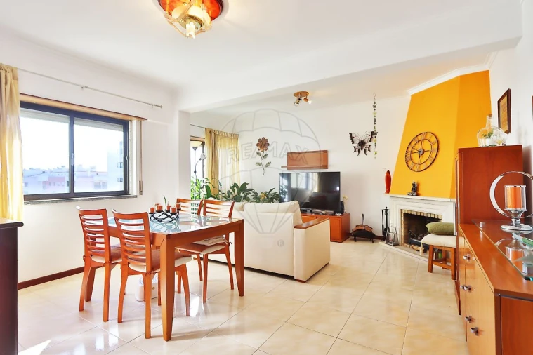 Apartamento T1 para Venda em Cacém e São Marcos Foto 7