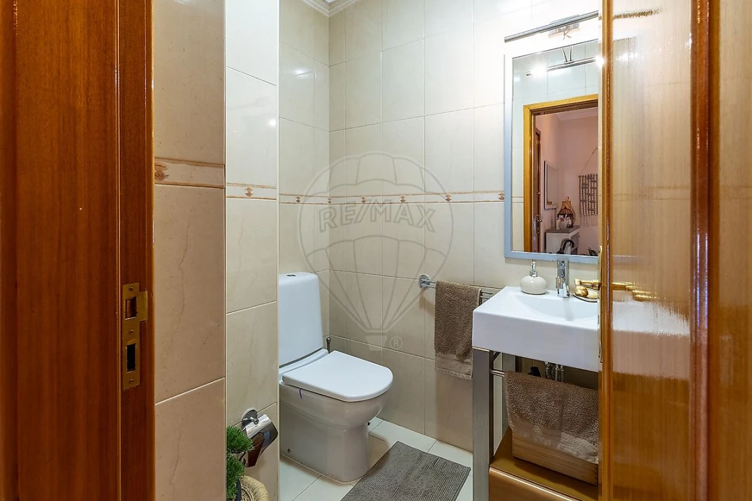 Apartamento T2 para Venda em Sandim, Olival, Lever e Crestuma Foto 2