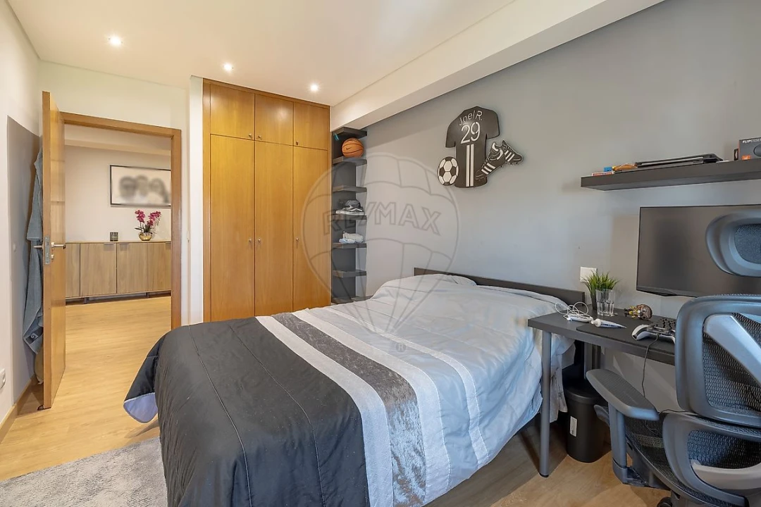 Apartamento T3 para Venda em Rio Tinto Foto 25