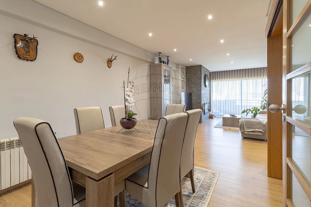 Apartamento T3 para Venda em Rio Tinto Foto 3