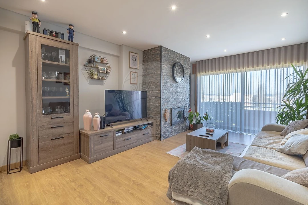 Apartamento T3 para Venda em Rio Tinto Foto 10