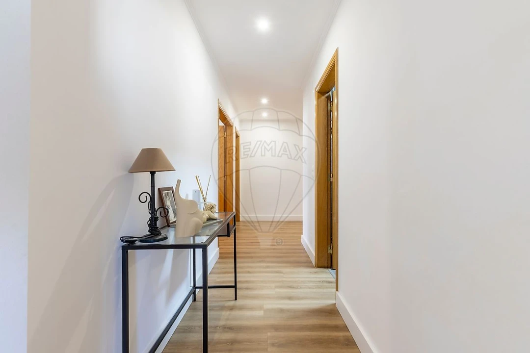 Apartamento T3 para Venda em Póvoa de Santa Iria e Forte da Casa Foto 11