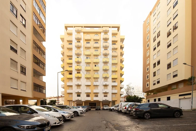 Apartamento T3 para Venda em Póvoa de Santa Iria e Forte da Casa Foto 30