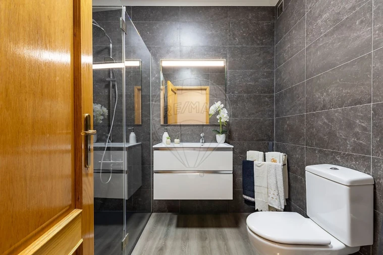 Apartamento T3 para Venda em Póvoa de Santa Iria e Forte da Casa Foto 20