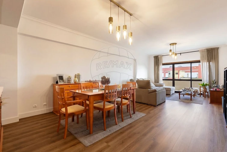 Apartamento T3 para Venda em Póvoa de Santa Iria e Forte da Casa Foto 31