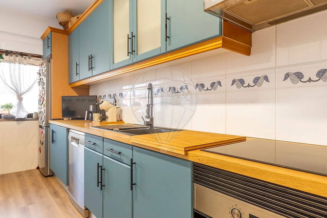 Apartamento T3 para Venda em Póvoa de Santa Iria e Forte da Casa Foto 9