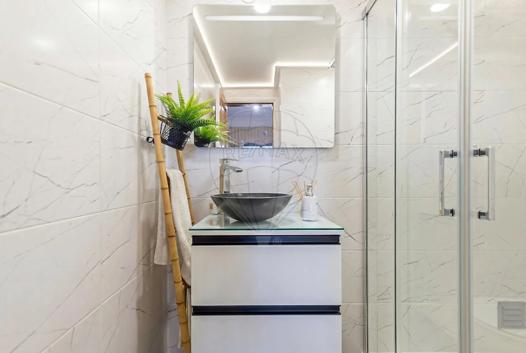 Apartamento T3 para Venda em Póvoa de Santa Iria e Forte da Casa Foto 15