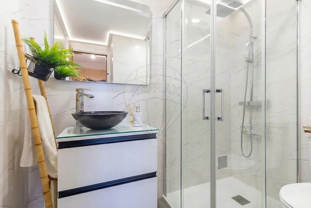 Apartamento T3 para Venda em Póvoa de Santa Iria e Forte da Casa Foto 16