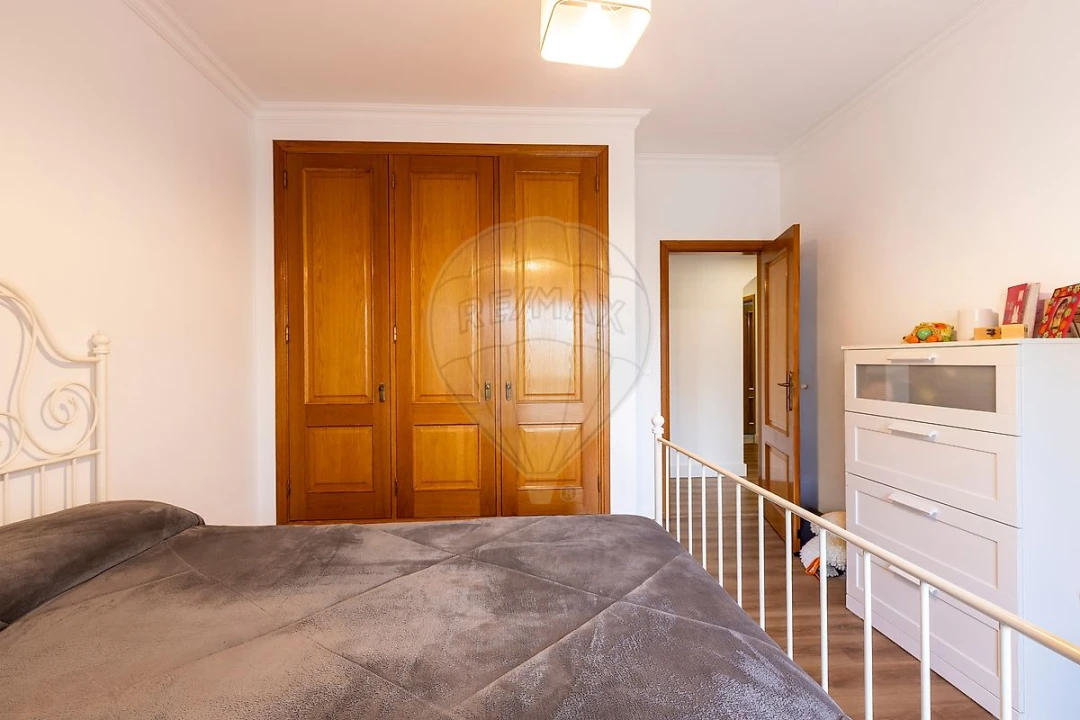 Apartamento T3 para Venda em Póvoa de Santa Iria e Forte da Casa Foto 18