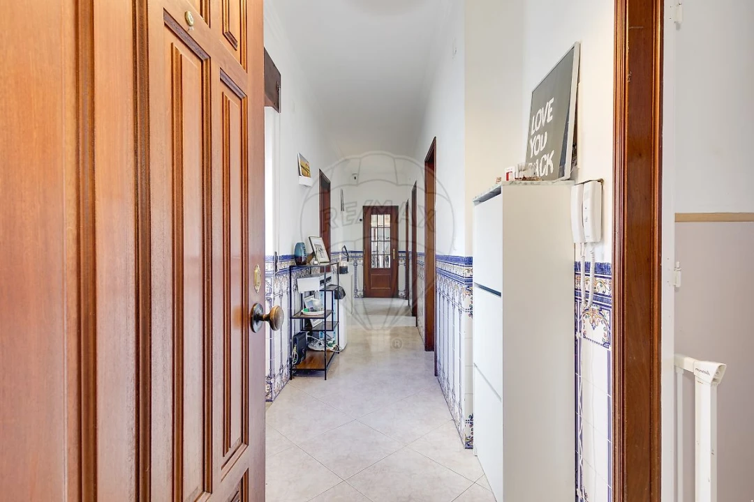 Apartamento T2 para Venda em Santa Iria de Azoia, São João da Talha e Bobadela Foto 3