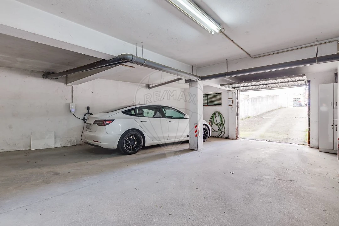 Apartamento T2 para Venda em Santa Iria de Azoia, São João da Talha e Bobadela Foto 23