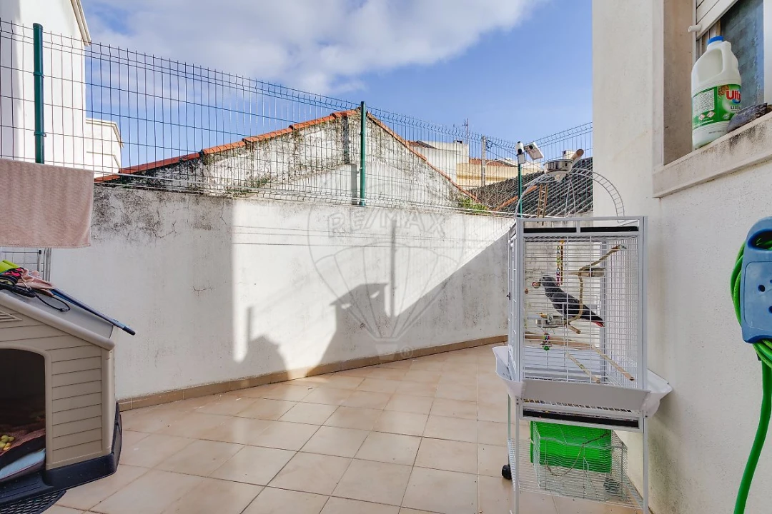 Apartamento T2 para Venda em Santa Iria de Azoia, São João da Talha e Bobadela Foto 21