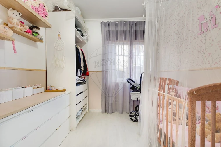 Apartamento T2 para Venda em Santa Iria de Azoia, São João da Talha e Bobadela Foto 5