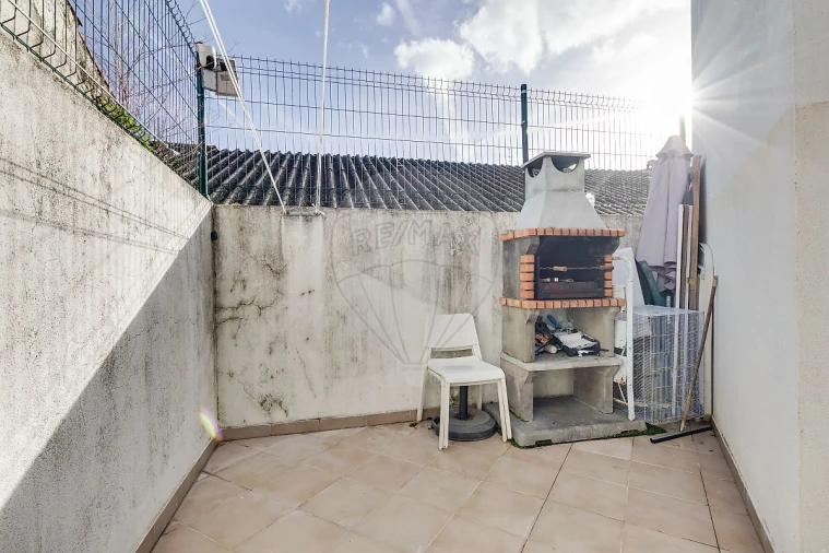 Apartamento T2 para Venda em Santa Iria de Azoia, São João da Talha e Bobadela Foto 20