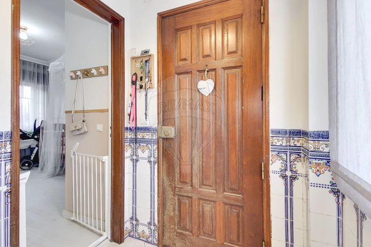 Apartamento T2 para Venda em Santa Iria de Azoia, São João da Talha e Bobadela Foto 2