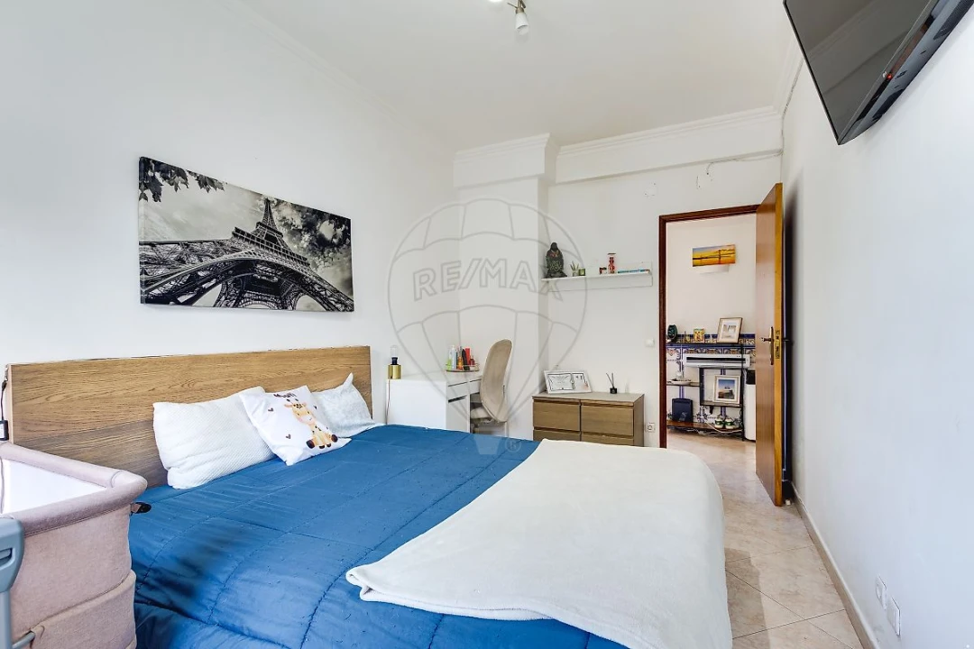 Apartamento T2 para Venda em Santa Iria de Azoia, São João da Talha e Bobadela Foto 8