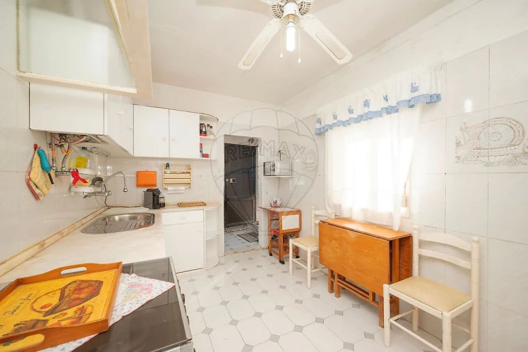 Apartamento T3 para Venda em Marvila Foto 12