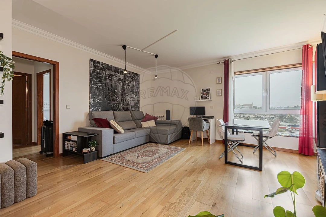 Apartamento T1 para Arrendamento em Carnide Foto 1