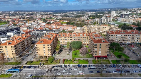 Apartamento T4 para Venda em Paranhos