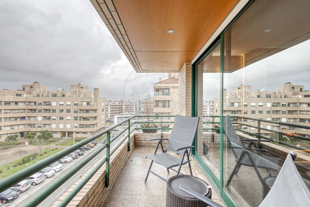 Apartamento T4 para Venda em Paranhos Foto 14