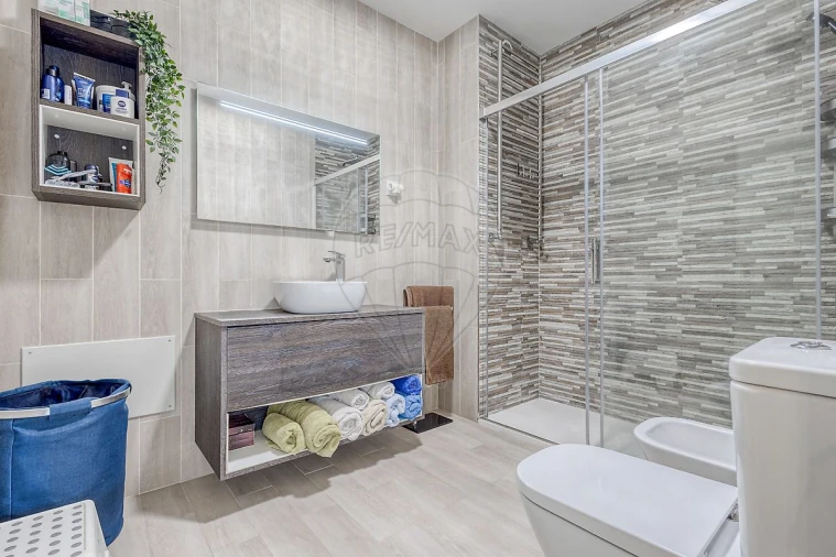 Apartamento T4 para Venda em Paranhos Foto 22