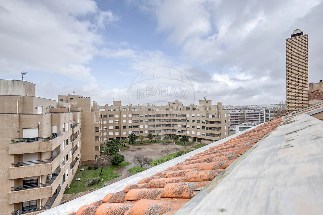 Apartamento T4 para Venda em Paranhos Foto 27