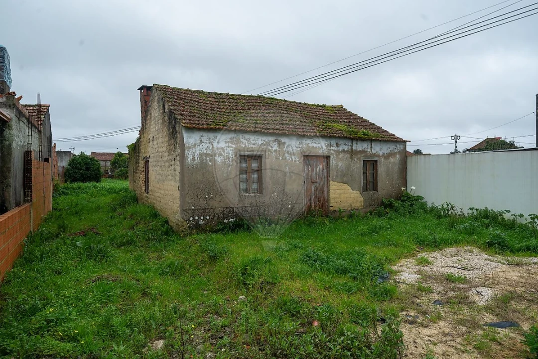 Moradia T2 para Venda em Covões e Camarneira Foto 2