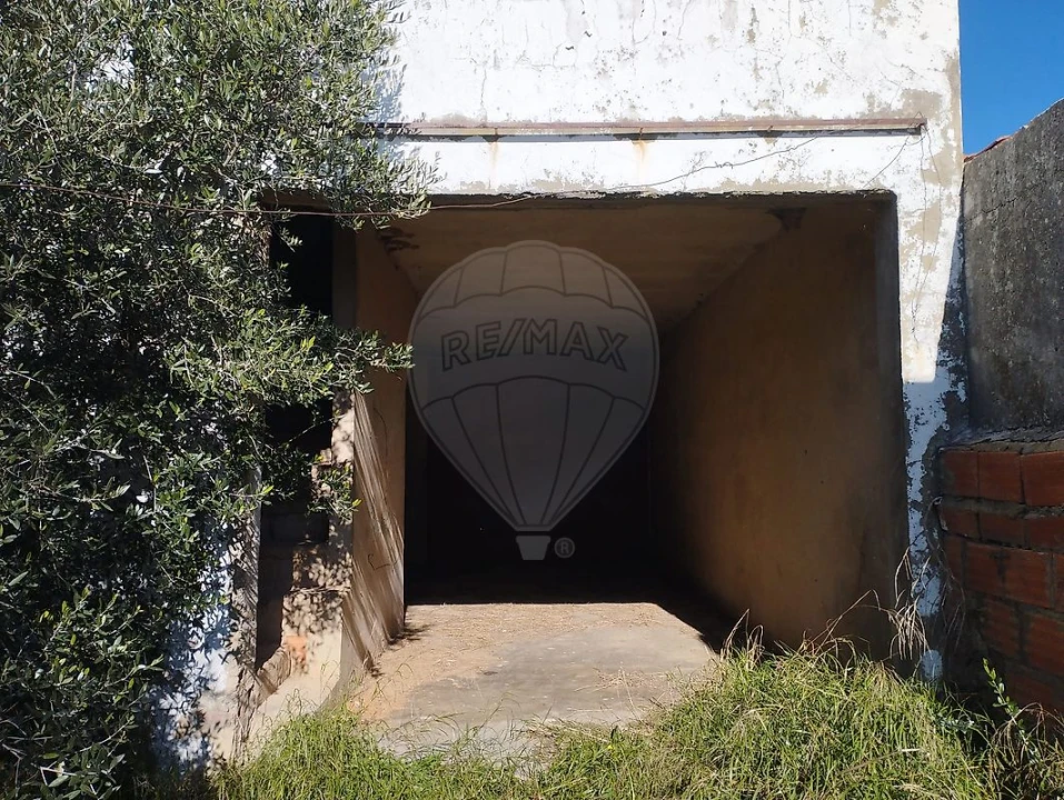 Moradia T3 para Venda em Vale de Santiago Foto 3