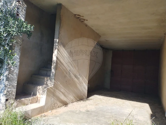 Moradia T3 para Venda em Vale de Santiago