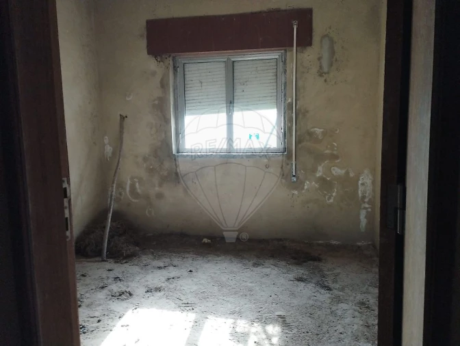 Moradia T3 para Venda em Vale de Santiago Foto 9