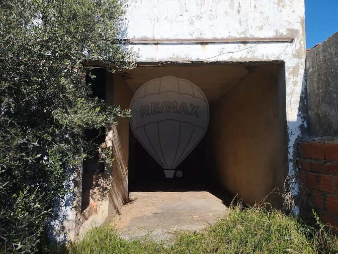 Moradia T3 para Venda em Vale de Santiago Foto 3