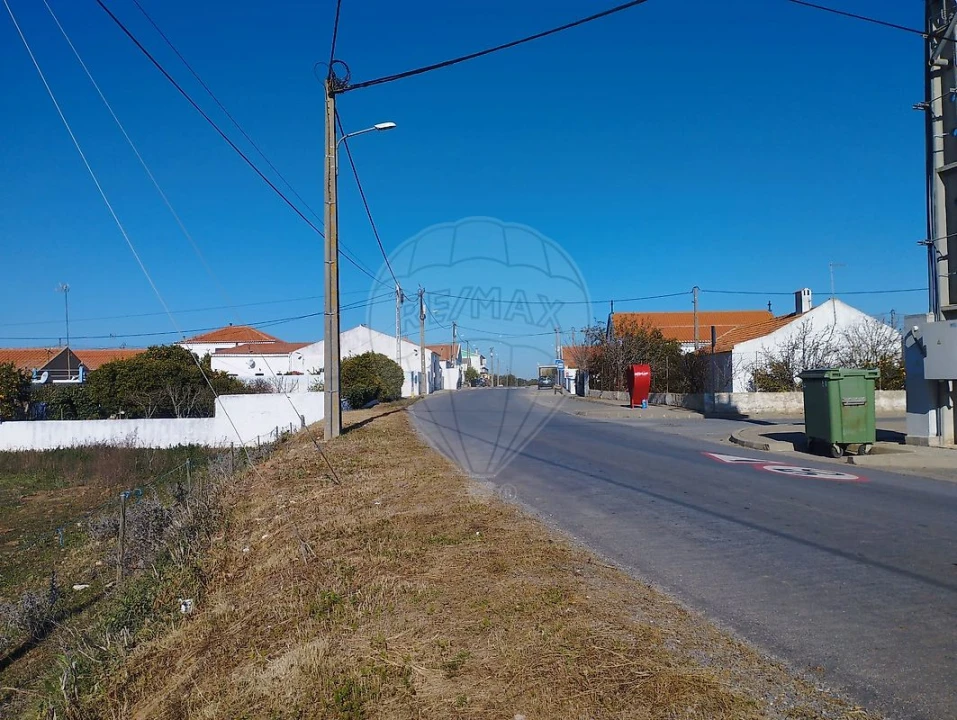 Moradia T3 para Venda em Vale de Santiago Foto 8