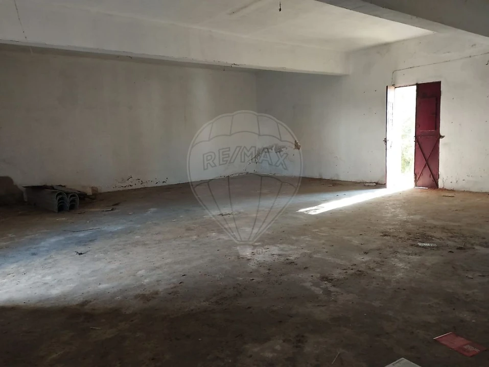 Moradia T3 para Venda em Vale de Santiago Foto 4