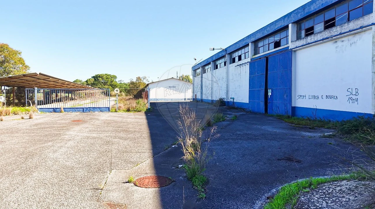 Armazém para Venda em Aveiras de Baixo Foto 31