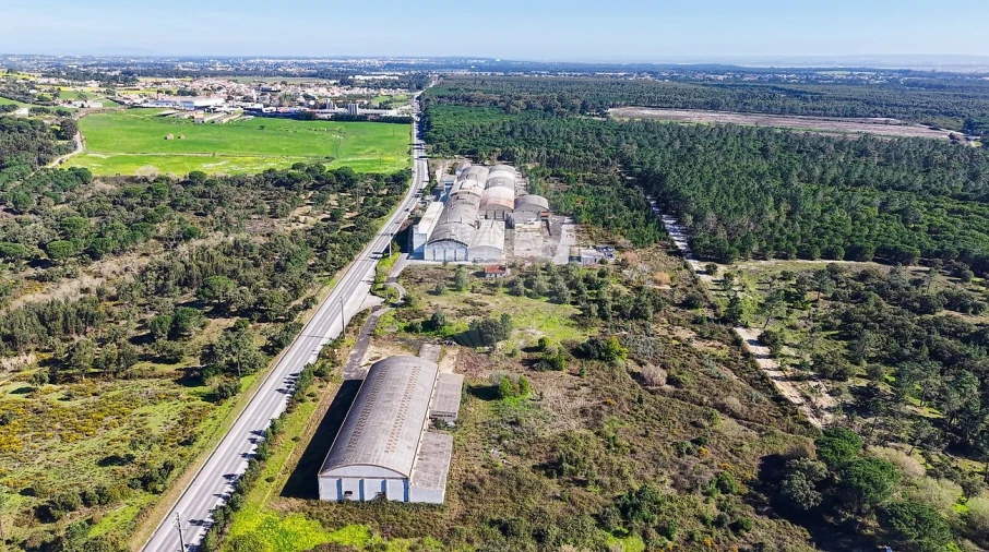 Armazém para Venda em Aveiras de Baixo Foto 26