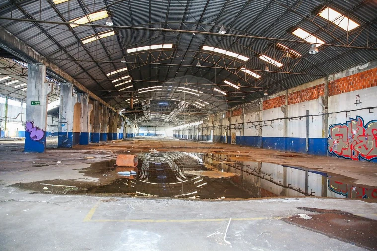 Armazém para Venda em Aveiras de Baixo Foto 4