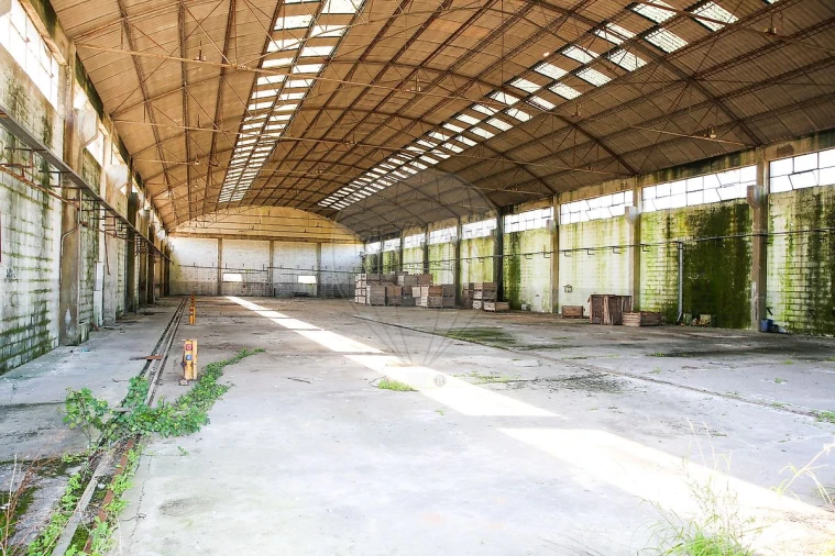 Armazém para Venda em Aveiras de Baixo Foto 16