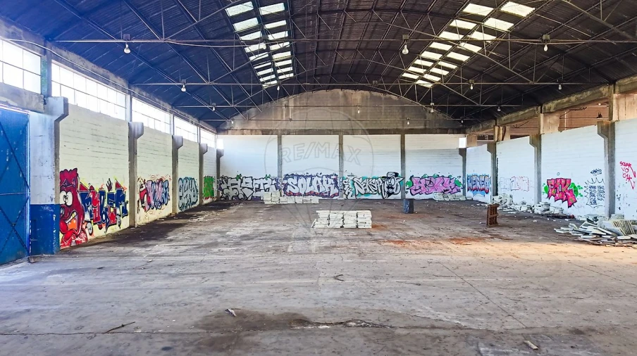 Armazém para Venda em Aveiras de Baixo Foto 39