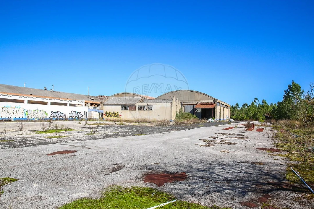 Armazém para Venda em Aveiras de Baixo Foto 12