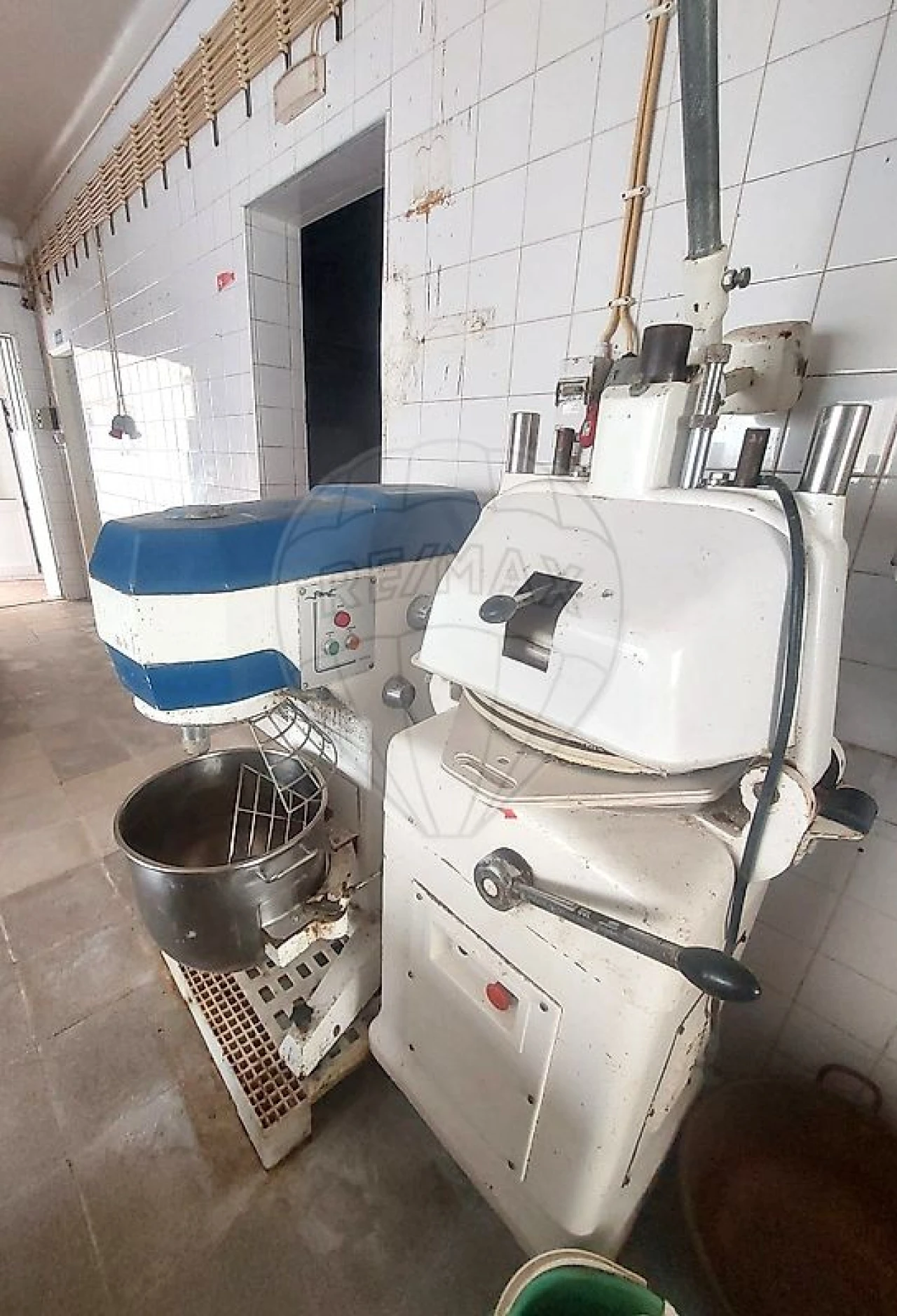 Loja para Venda em Aveiras de Cima Foto 21