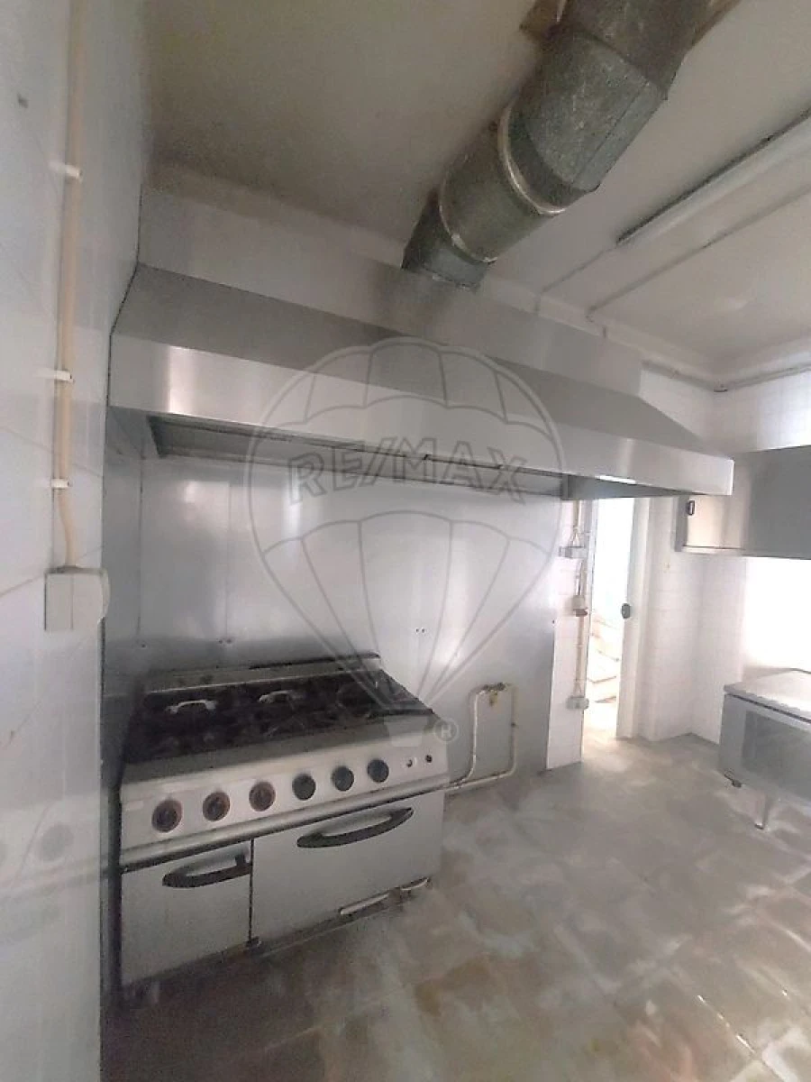 Loja para Venda em Aveiras de Cima Foto 2