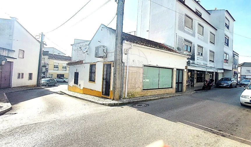 Loja para Venda em Aveiras de Cima Foto 10