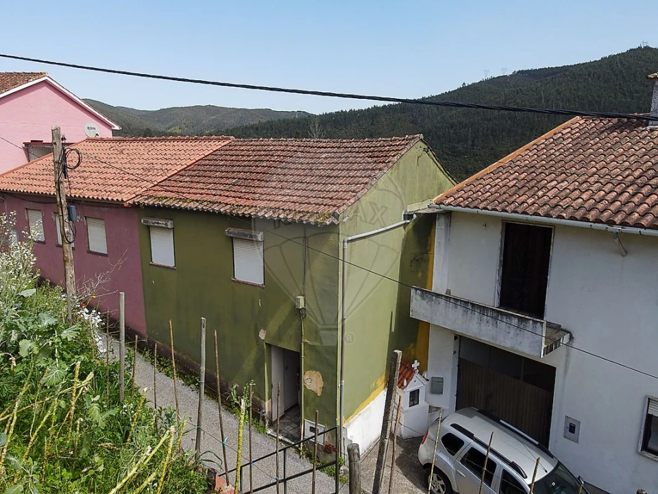 Moradia T4 para Venda em Ceira Foto 1