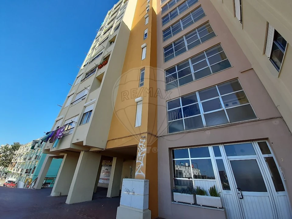 Apartamento T3 para Venda em Alto do Seixalinho, Santo André e Verderena Foto 3