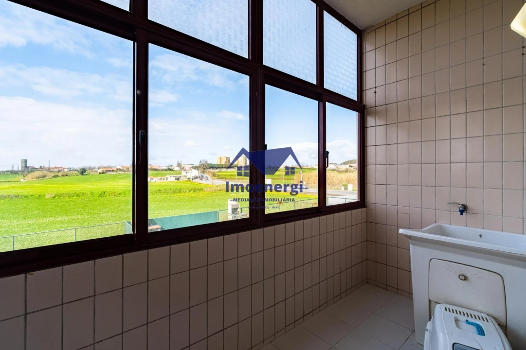 Apartamento T3 para Venda em Azurara Foto 19