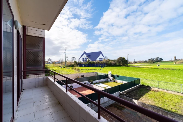 Apartamento T3 para Venda em Azurara Foto 14