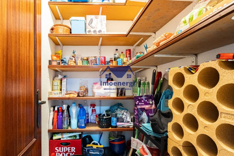 Apartamento T3 para Venda em Azurara Foto 21