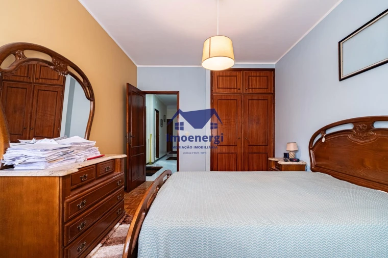 Apartamento T3 para Venda em Azurara Foto 3