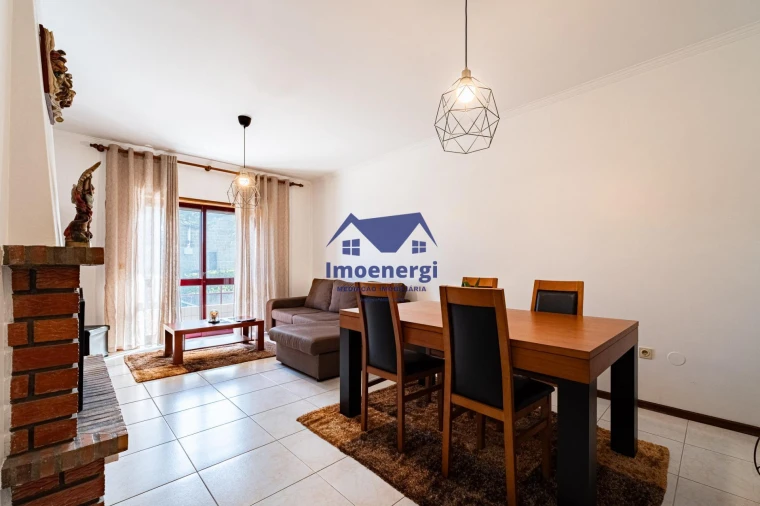 Apartamento T3 para Venda em Azurara Foto 4