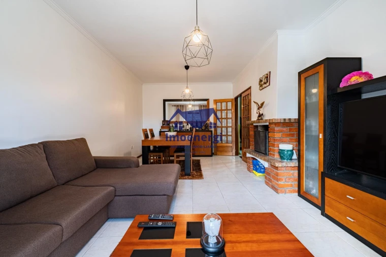 Apartamento T3 para Venda em Azurara Foto 6